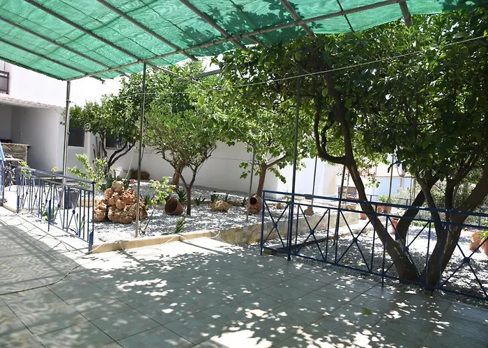 J&B Maisonette House